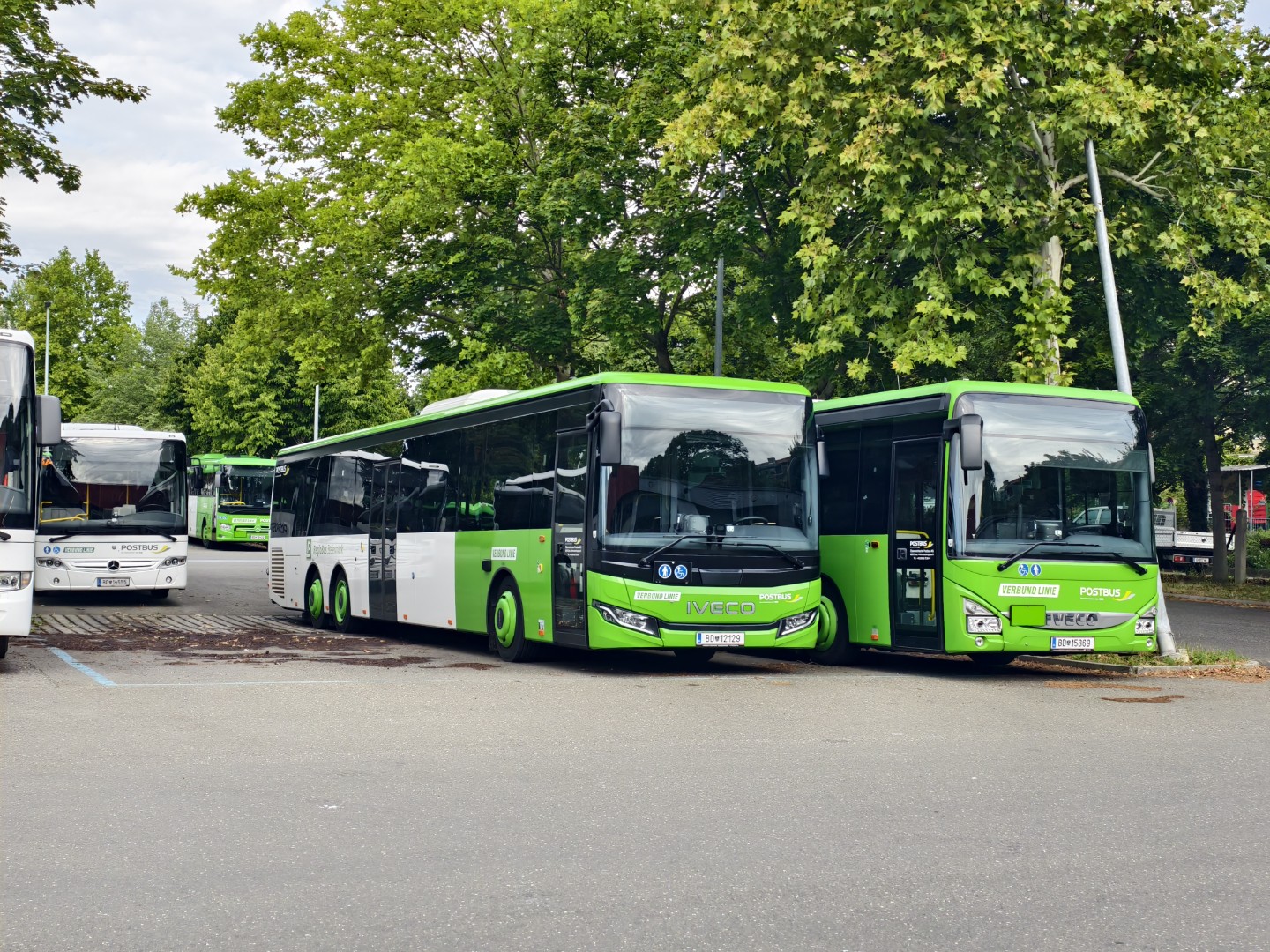 BD 12129
